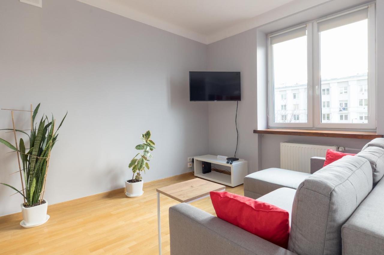 Metro Raclawicka Red Apartment Varşova Dış mekan fotoğraf