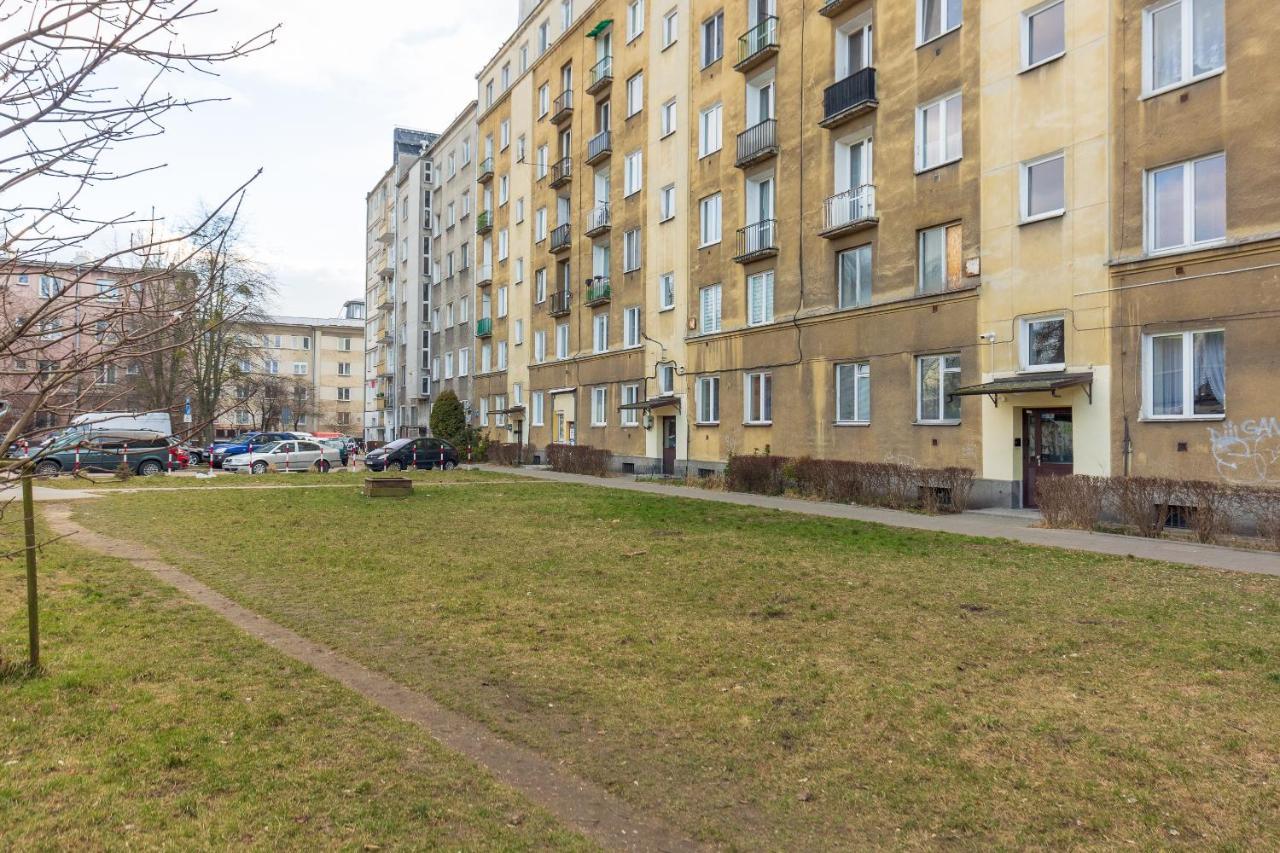 Metro Raclawicka Red Apartment Varşova Dış mekan fotoğraf