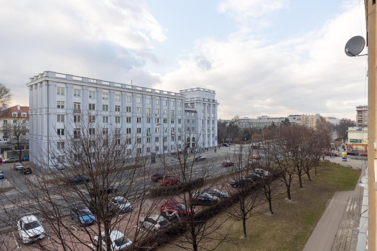 Metro Raclawicka Red Apartment Varşova Dış mekan fotoğraf