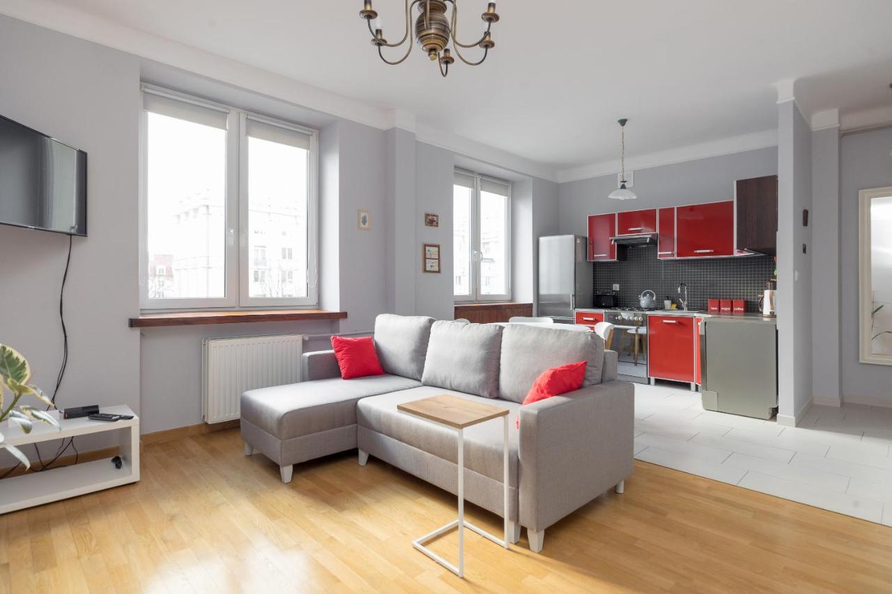 Metro Raclawicka Red Apartment Varşova Dış mekan fotoğraf