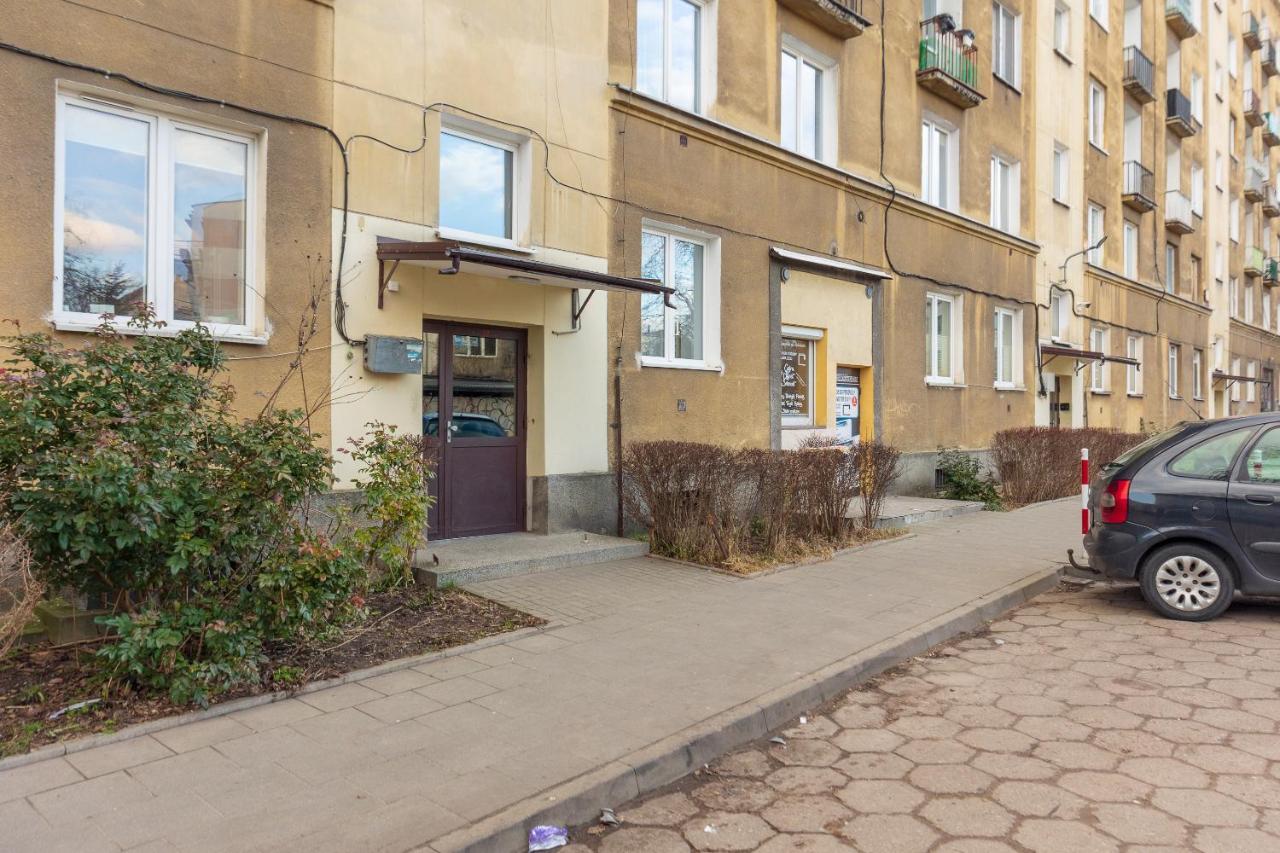 Metro Raclawicka Red Apartment Varşova Dış mekan fotoğraf